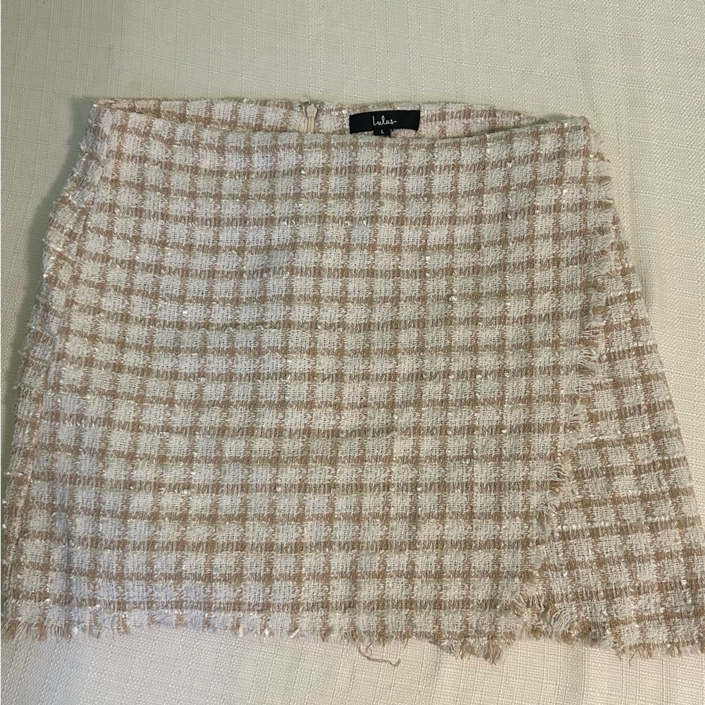 Lulu's White Gray Asymmetrical Mini Skirt